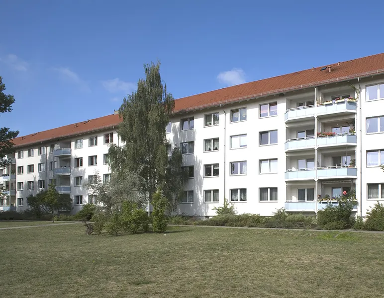 3-Zimmer-Wohnung ohne WBS
* RENOVIERUNGSARBEITEN NOTWENDIG* — photo 1